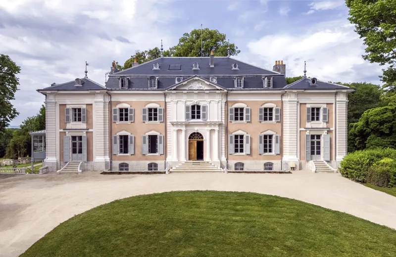 Château Ferney.webp